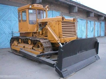 Особенности, модификации и характеристики бульдозера ДЗ-110