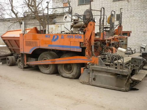 Основные характеристики асфальтоукладчика ДС-191-506
