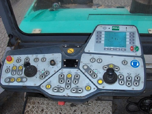 как управлять асфальтоукладчиком Vogele Super 1600-2