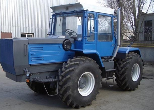 Обзор колесного трактора Т-150