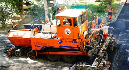 асфальтоукладчик ДС-191: эксплуатация в дорожном строительстве
