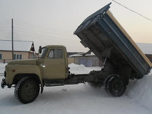 описание самосвала ГАЗ-53, достоинства и недостатки его эксплуатации