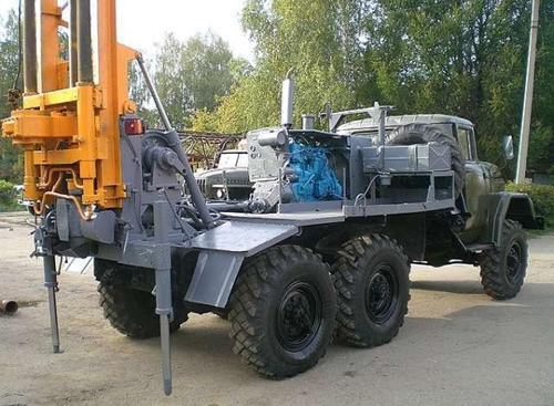Обзор легких передвижных буровых установок шнекового бурения
