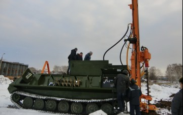Новая машина УРБ-51 на базе МТЛБу с широким комплексом технологий бурения